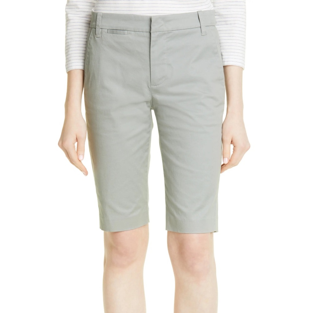 Vince Coin Pocket Bermuda Short in Seastone Grey - Size 4
